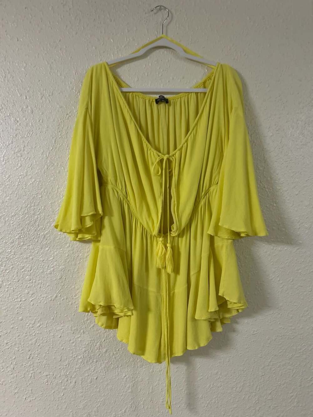Fashion Nova Romper Size 1XL Yellow Tassel Ruffle Sleeve Tie Front